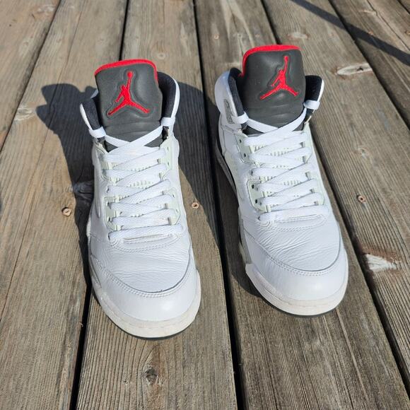 Nike Air Jordan 5 "White Cement" - Picture 4 of 8